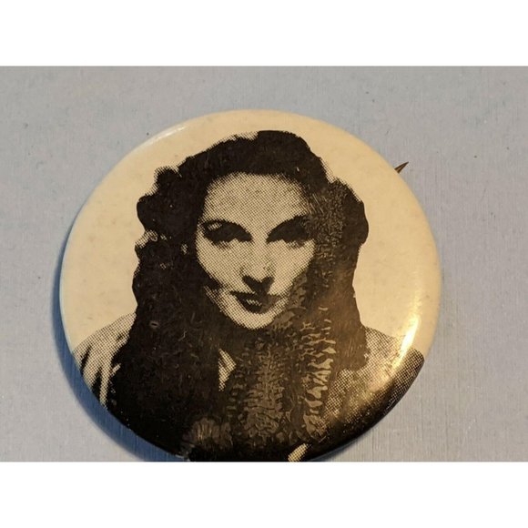 Jewelry - Vintage María Félix Mexican actress & singer Black & White Portrait pinback pin